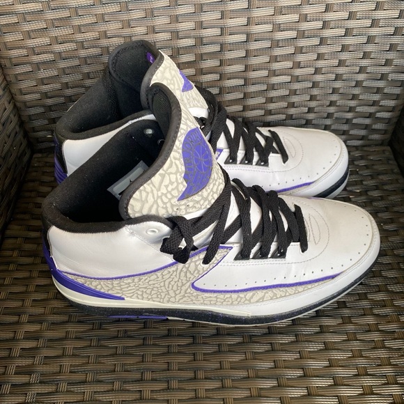 women's air jordan retro 2 casual shoes